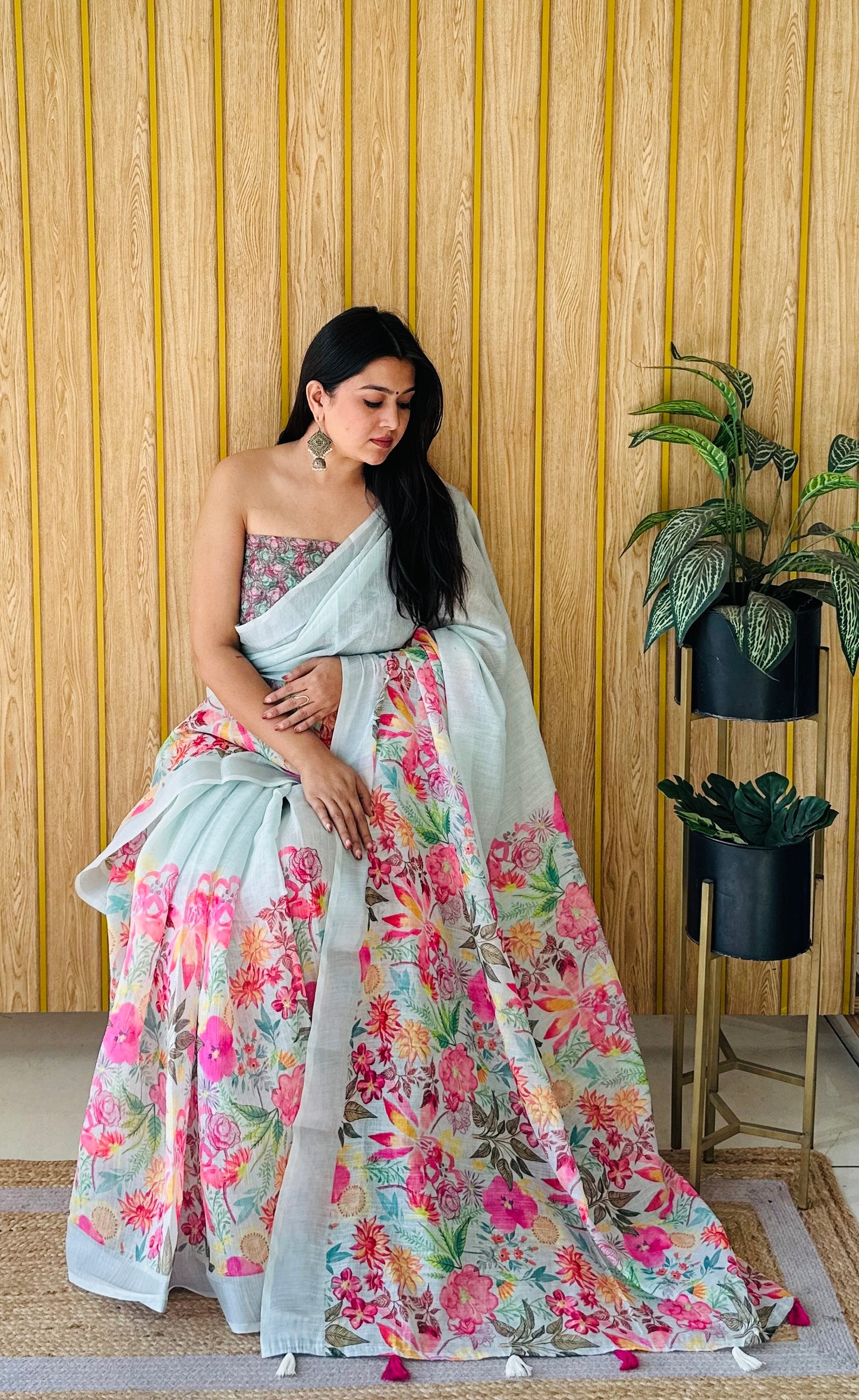 We Brought Exclusive Green Color Wedding Soft Linen Cotton Digital Print Saree With Silver Border