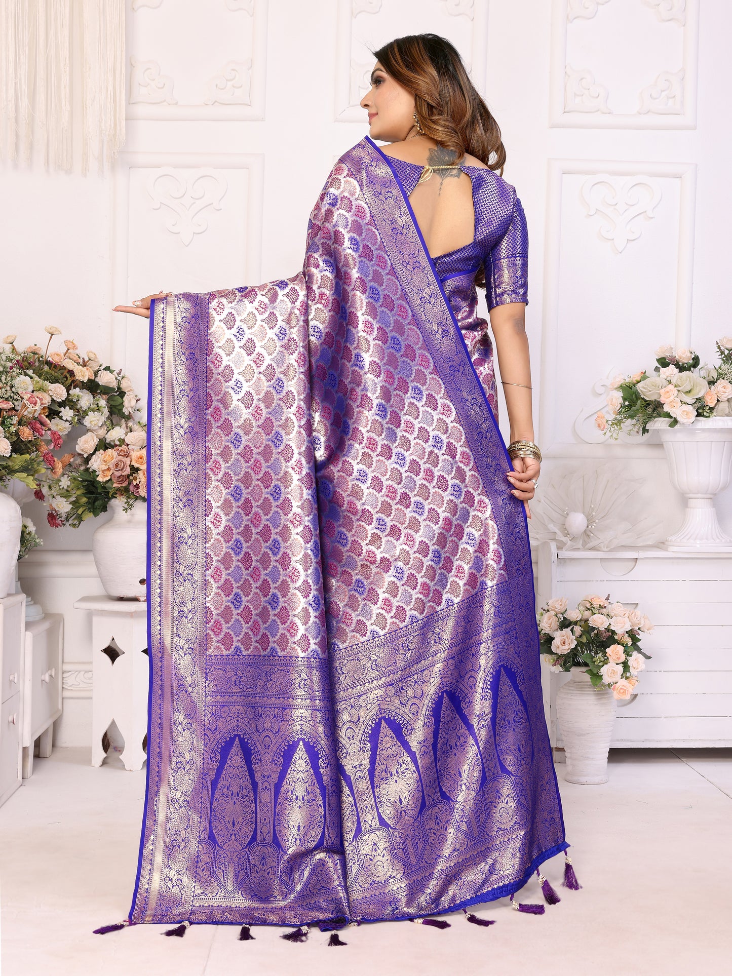 Purple Chaturi-1 Banarasi Chaturi silk saree Jari weaving Border