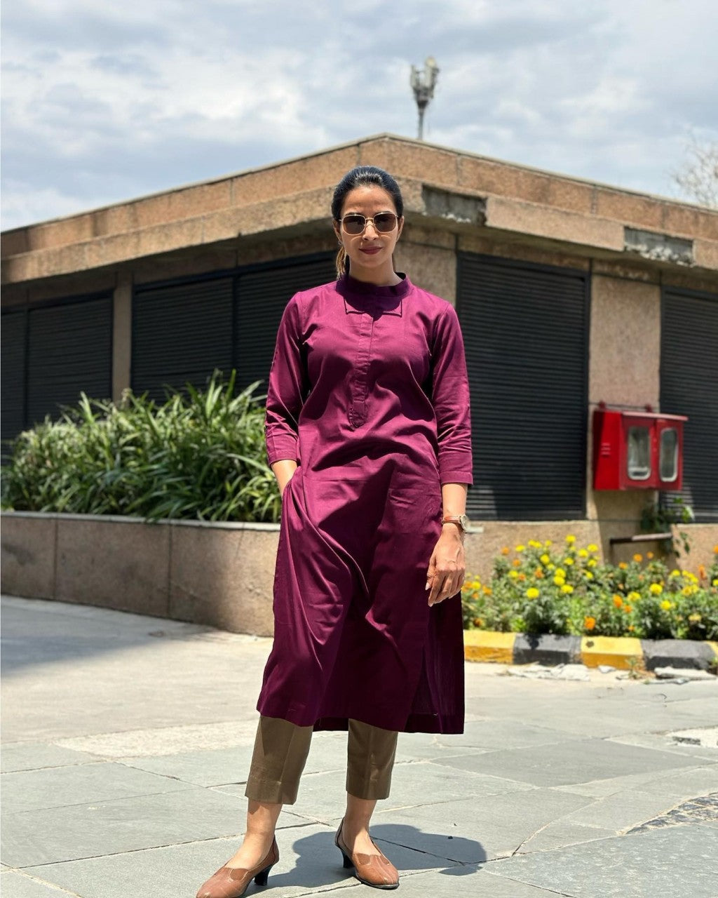 भारतीय पार्टी वियर के लिए सिल्क कुर्ता सेट - सिल्क स्ट्रेट कुर्ता पैंट सेट - महिलाओं के लिए भारतीय कुर्ता