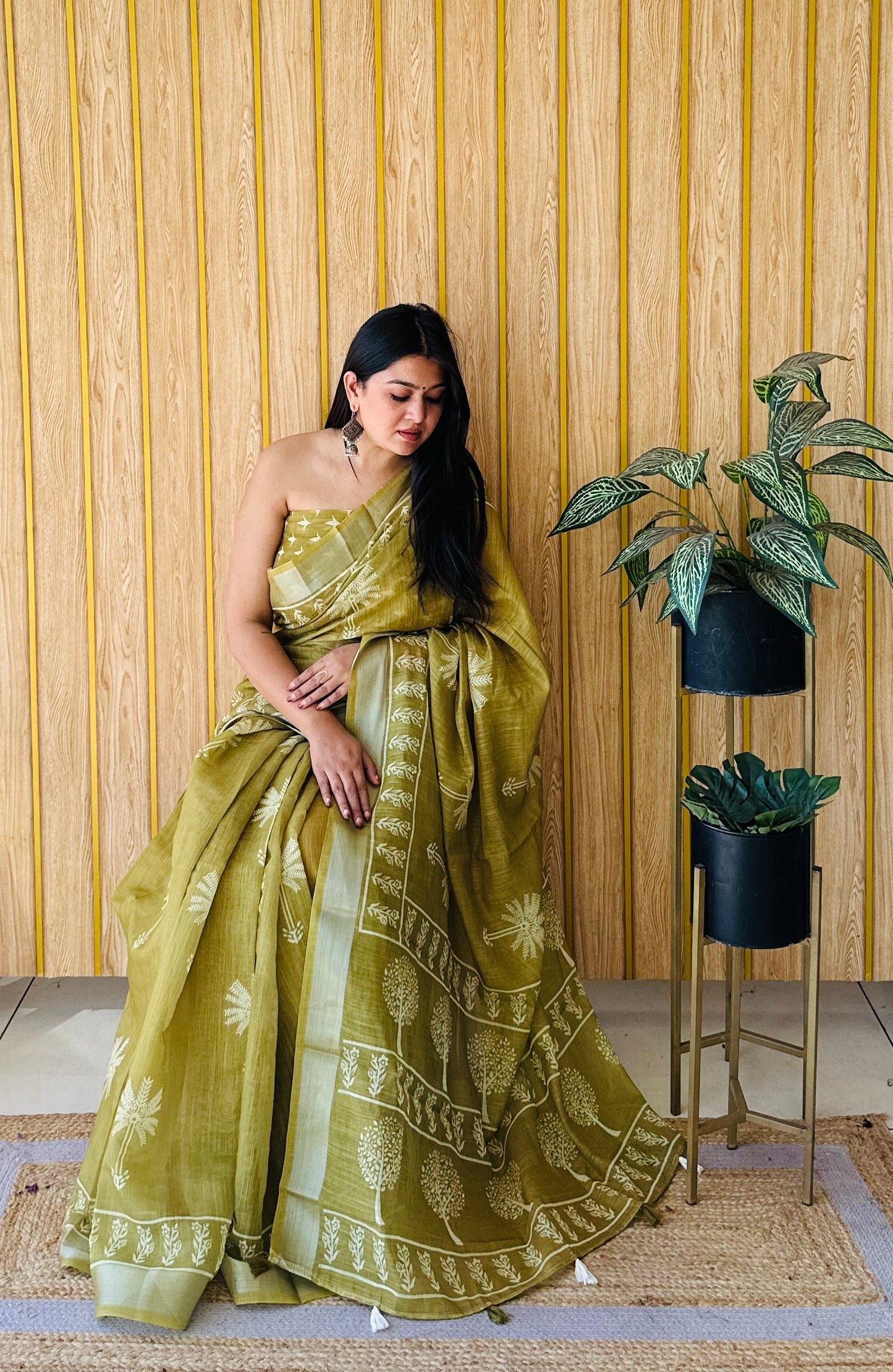 Mehendi Color Soft Linen Cotton Digital Print Saree Very Premium And Rich Quality