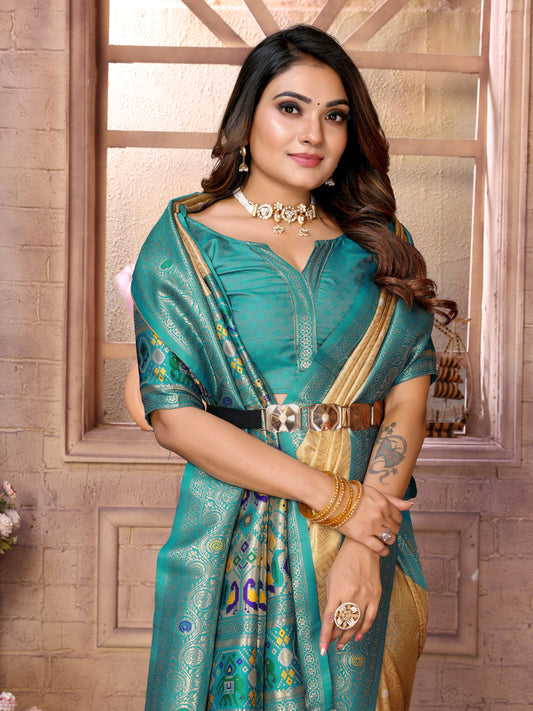 सी ग्रीन सुपीरियर और प्रीमियम शुद्ध बनारसी टिश्यू सिल्क साड़ी कंट्रास्ट पैठानी बॉर्डर के साथ