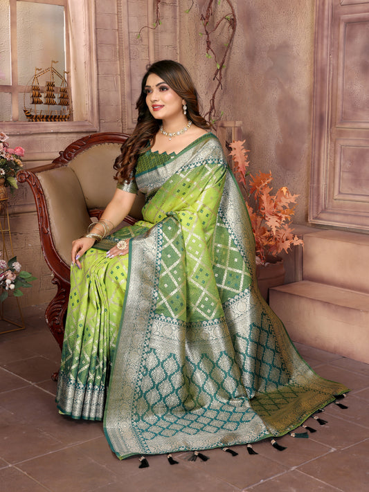 Green Kundan kochi silk saree with beautiful Checks weaving exclusive work soft comfy