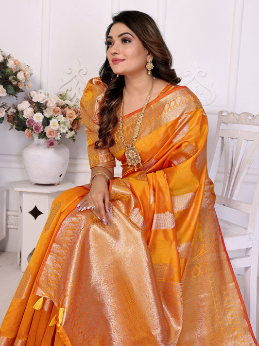 पीले रंग की प्रीमियम और बेहतरीन सॉफ्ट ऑर्गेना सिल्क बनारसी साड़ी बूटा अनोखे रंग के साथ