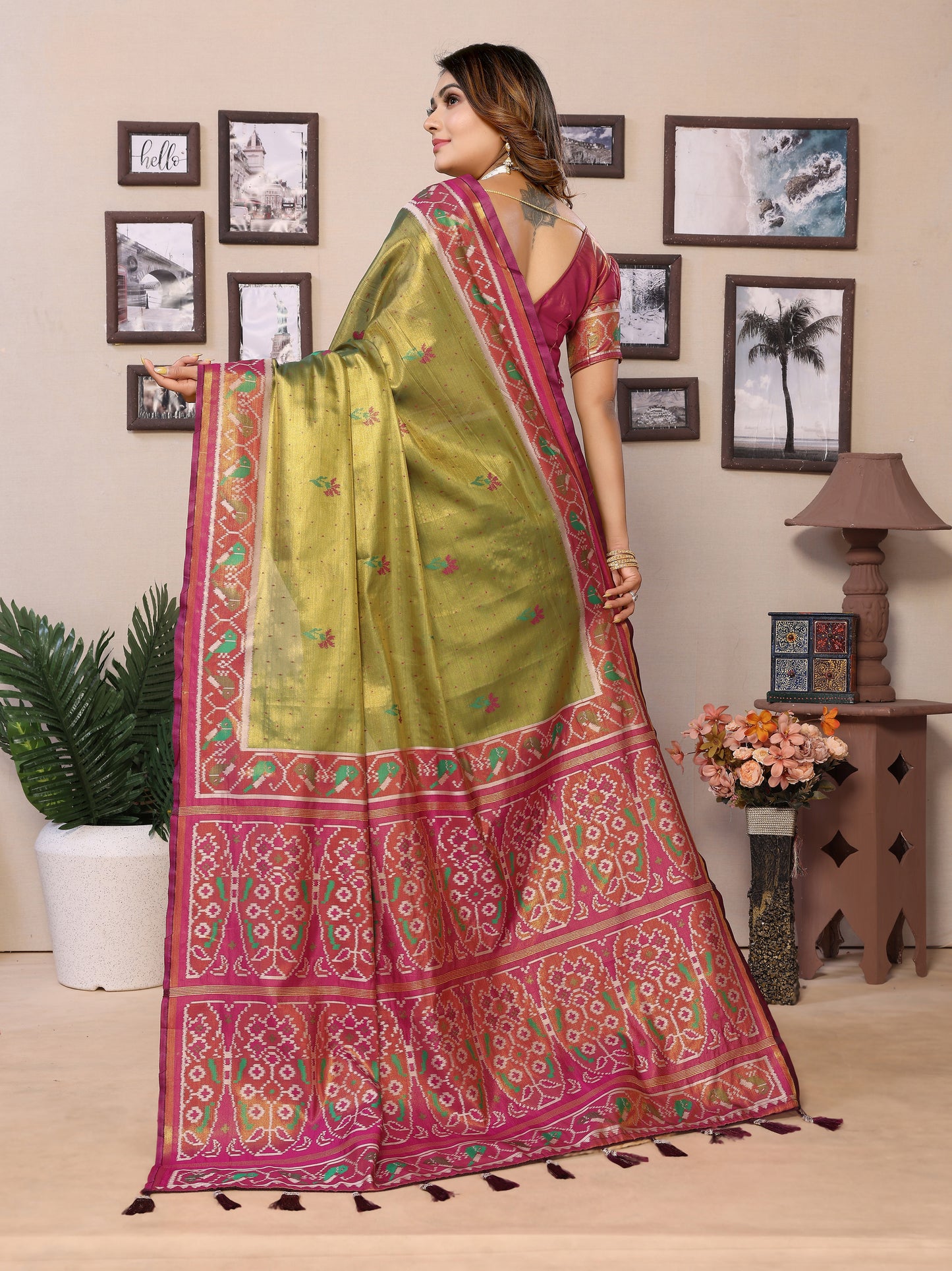 Green Color Premium Pure Banarasi Tissue Silk Saree With Weaving Butties