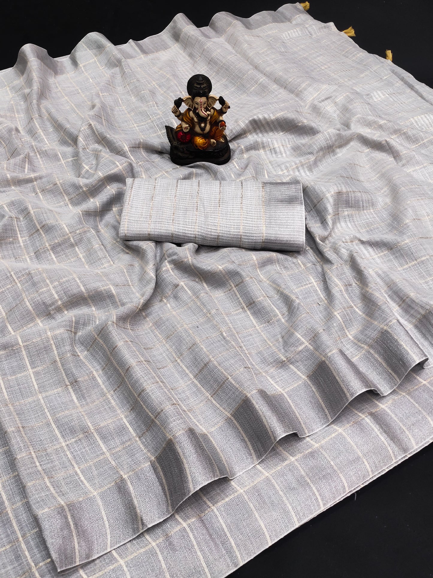 Grey New Linen Chex Concept That We Brought Only For You