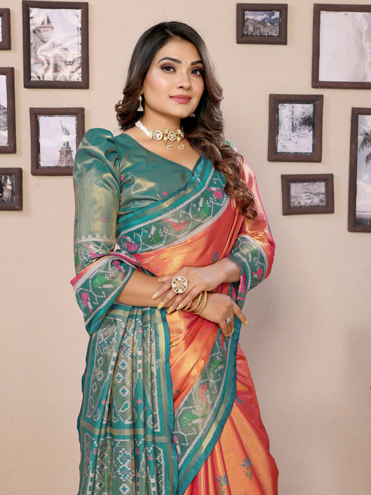 नारंगी रंग की प्रीमियम शुद्ध बनारसी टिशू सिल्क साड़ी बुनाई वाली बूटियों के साथ