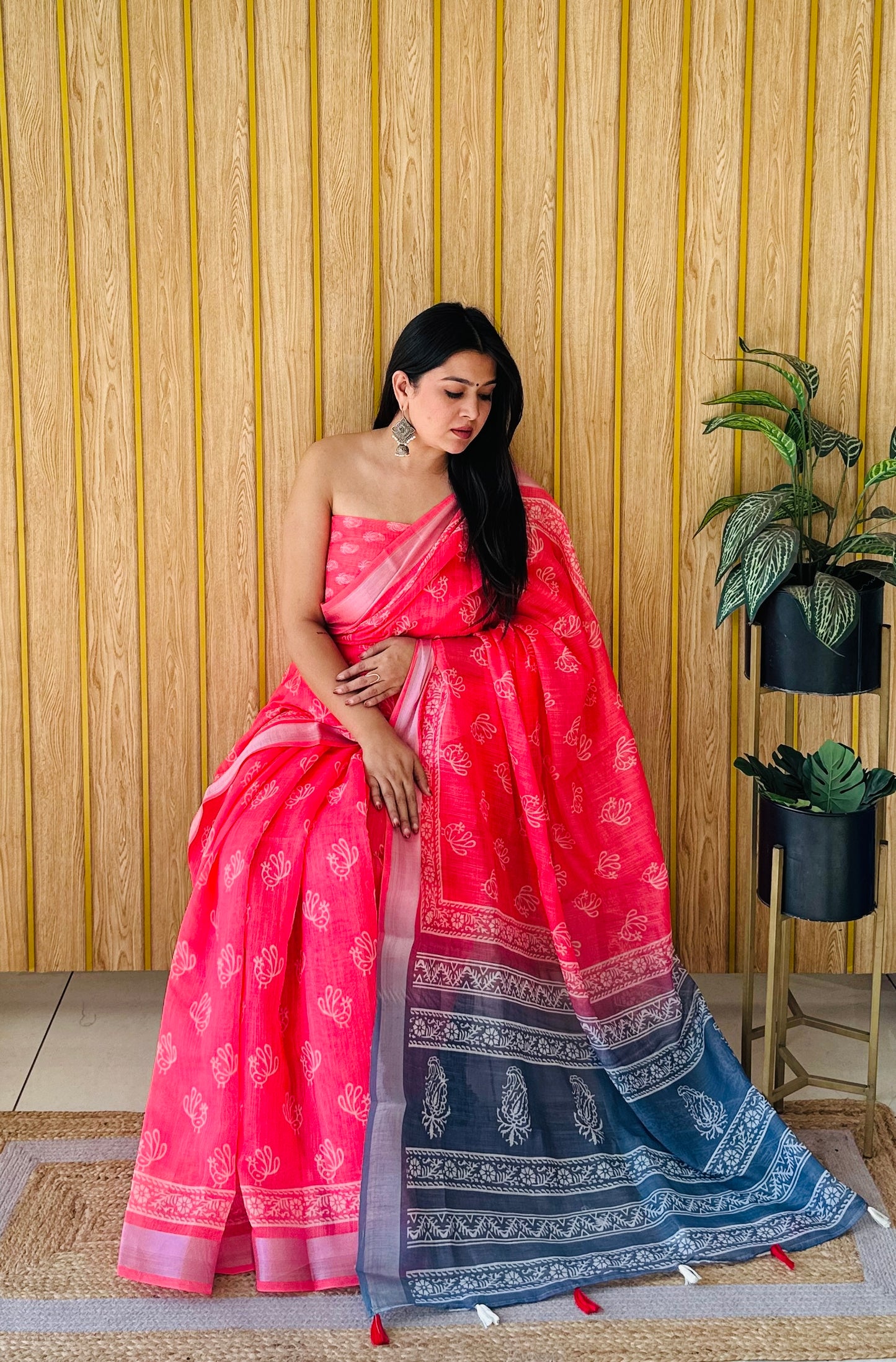 New Concept Premium And Rich Soft Linen Cotton Digital Print Saree With Silver Border