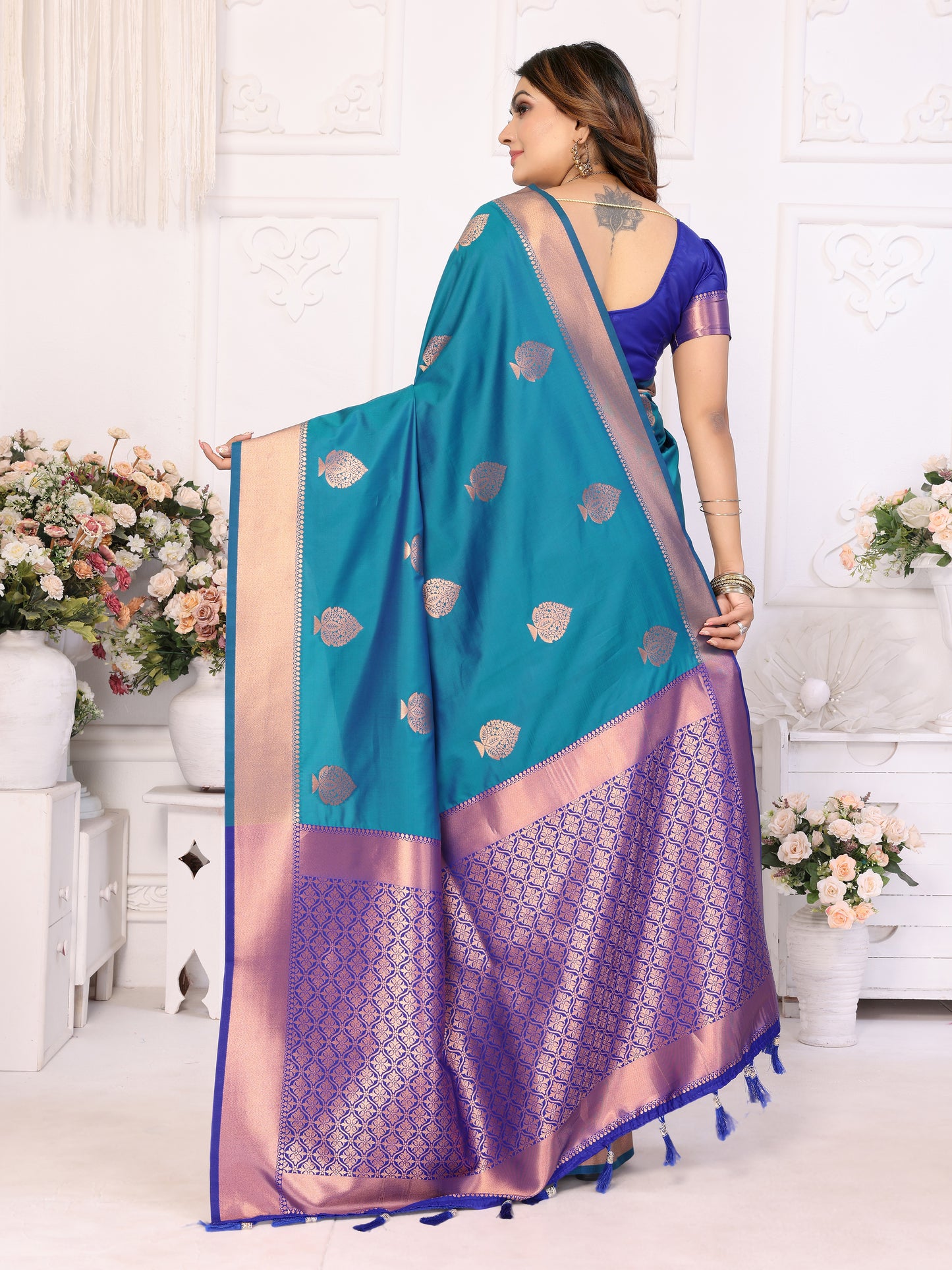 Sky Color Presenting Super Pretty And Beautiful Premium Lichi Soft Silk Saree