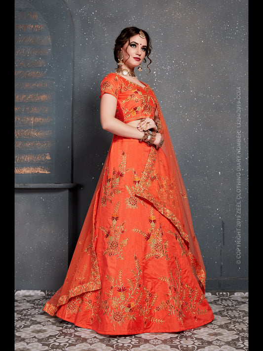 ऑरेंज कलर स्लब सिल्क थ्रेड, डोरी, ज़री कढ़ाई डायमंड वर्क के साथ लेहेंगा चोली