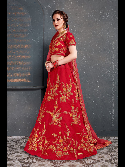 लाल रंग का स्लब सिल्क धागा, डोरी, ज़री कढ़ाई डायमंड वर्क के साथ लहंगा चोली