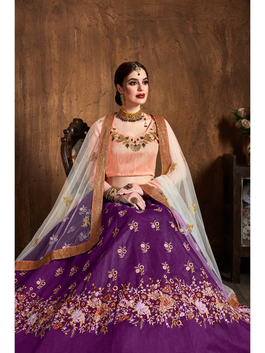 बैंगनी रंग सेक्विन, रेशम धागा और डोरी कढ़ाई लहंगा चोली