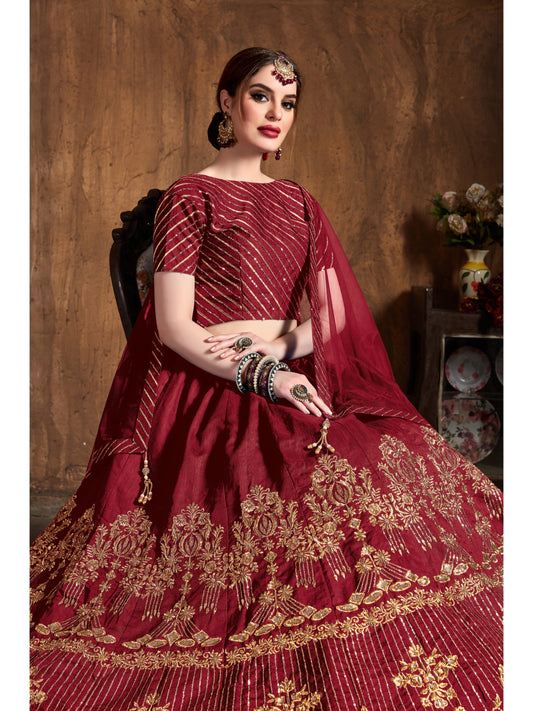लाल रंग की ज़री, सेक्विन कढ़ाई और हीरे के काम वाला लहंगा चोली