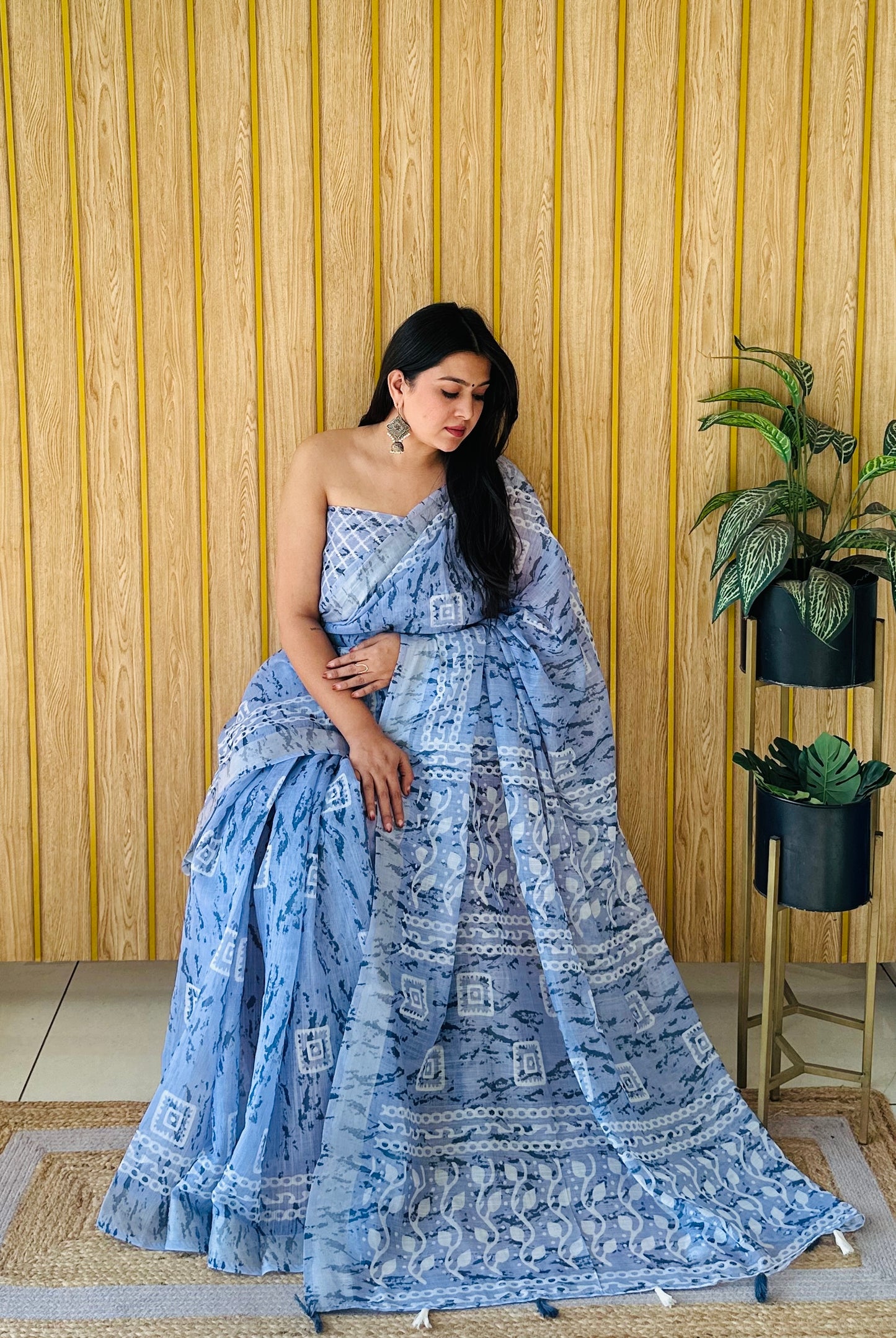 New Concept Premium And Rich Soft Linen Cotton Digital Print Saree With Silver Border