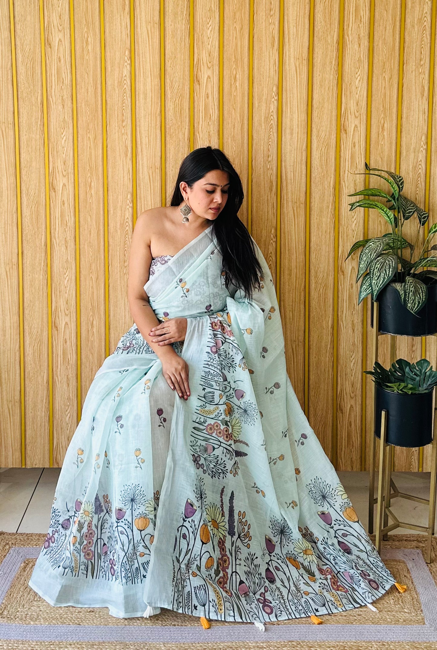 Green Color Premium Quality Beautiful Soft Linen Cotton Digital Print Saree