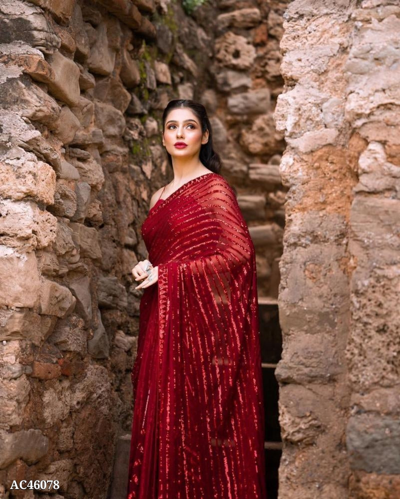 शुद्ध गोरगीत साड़ी टिकी लाइन सभी तरफ फैंसी वर्क साड़ी