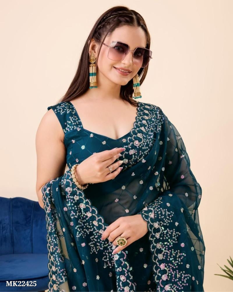 मुलायम टैबी सिल्क ऑर्गेंजा कपड़ा सी-पल्लू के साथ सभी तरफ कढ़ाई का काम