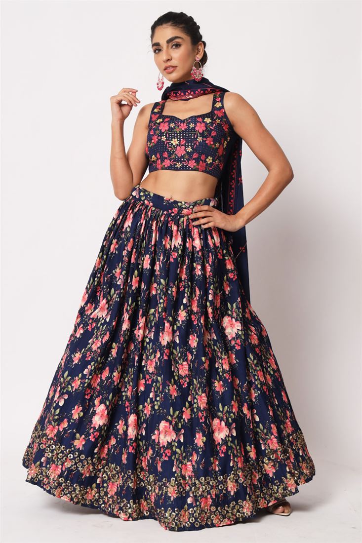 आर्ट सिल्क फैब्रिक में चमकदार नेवी ब्लू रंग का प्रिंटेड लहंगा