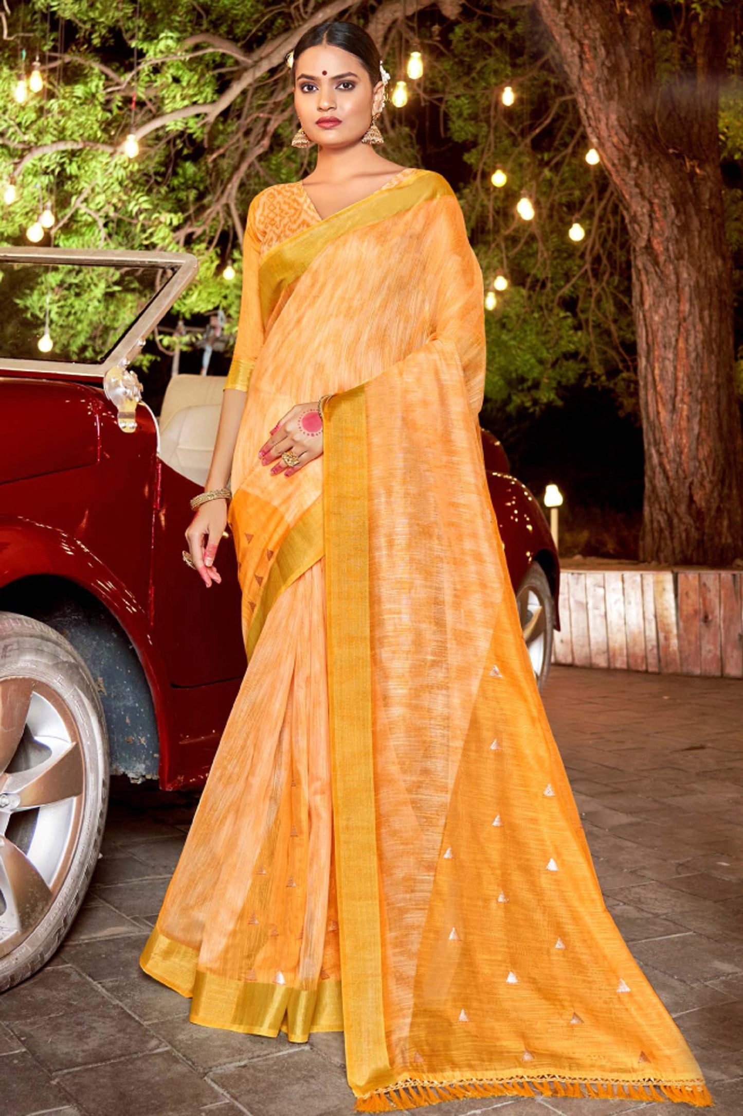 सरसों के रंग में प्रिंटेड वर्क आकर्षक आर्ट सिल्क फैब्रिक साड़ी