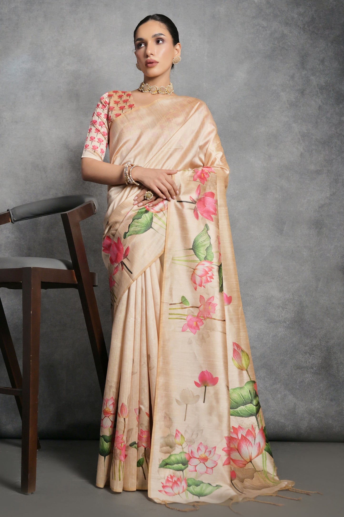 डेली वियर सॉफ्ट टसर सिल्क पीले रंग की प्रिंटेड साड़ी