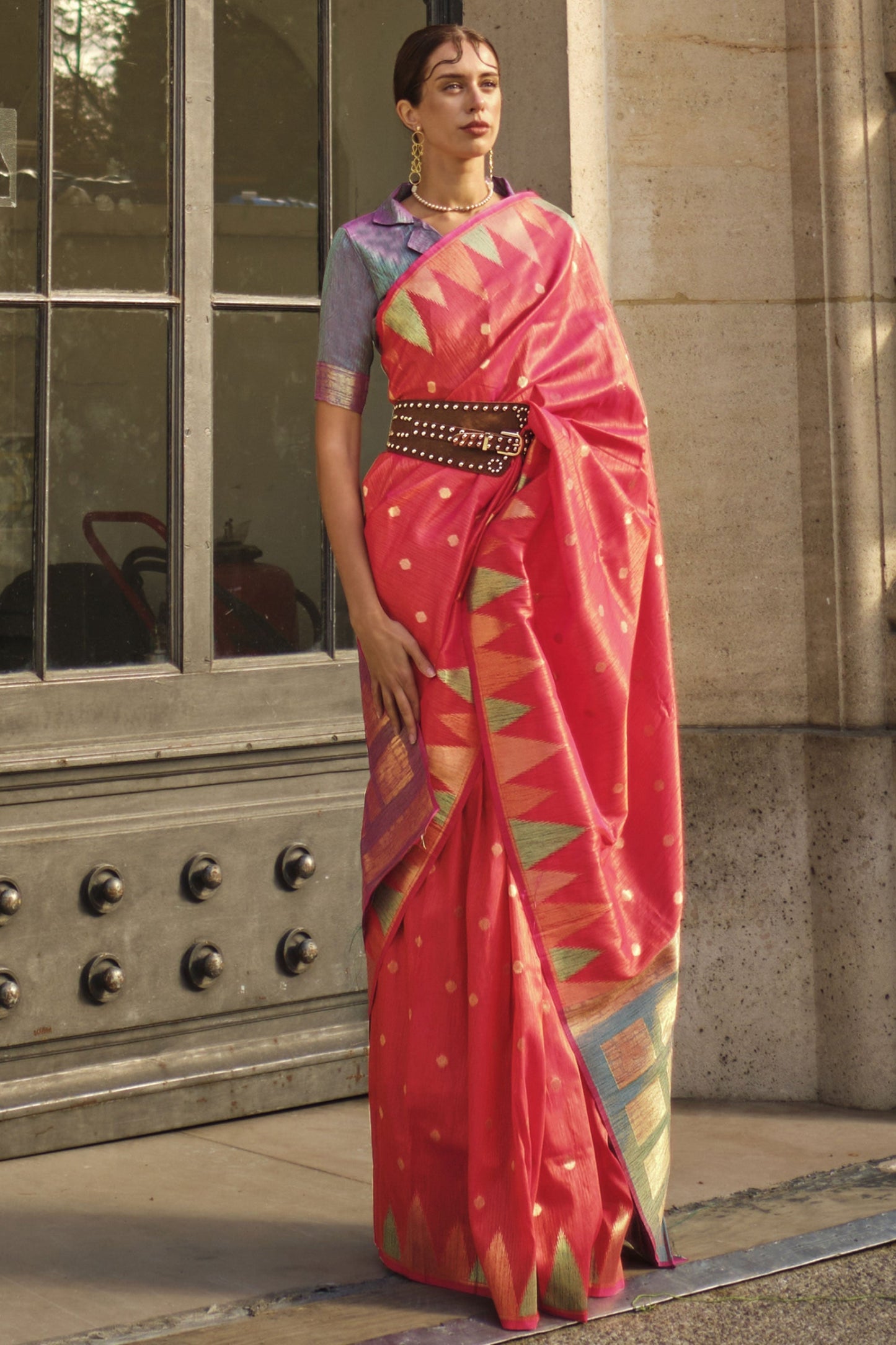 Pink Color Art Silk Fashionable Handloom Weaving Saree