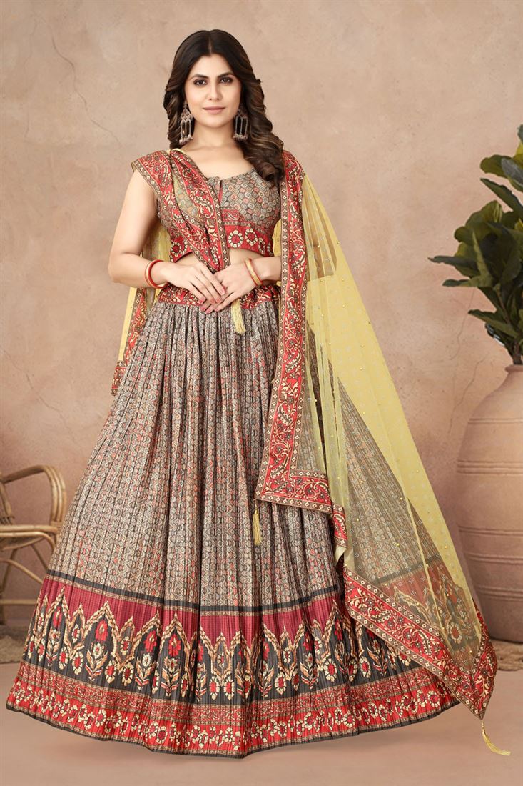 डिजिटल प्रिंटेड और क्रश्ड वर्क चिनॉन फैब्रिक लहंगा मल्टी कलर में