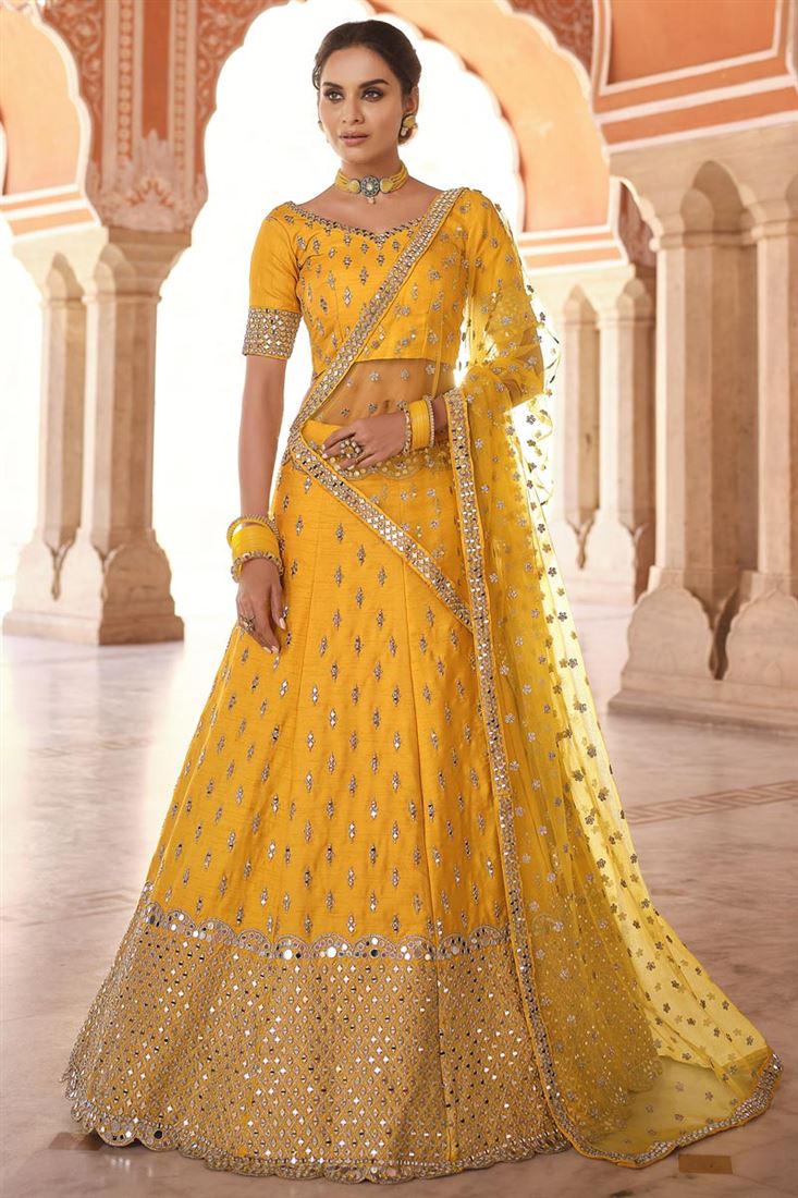 विशेष समारोह पहनने पीला कला रेशम कढ़ाई लेहेंगा चोली