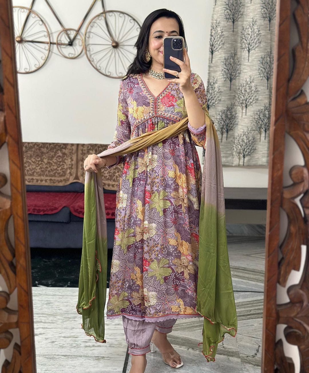 Women Muslin Kurta Pyjama Dupatta Set