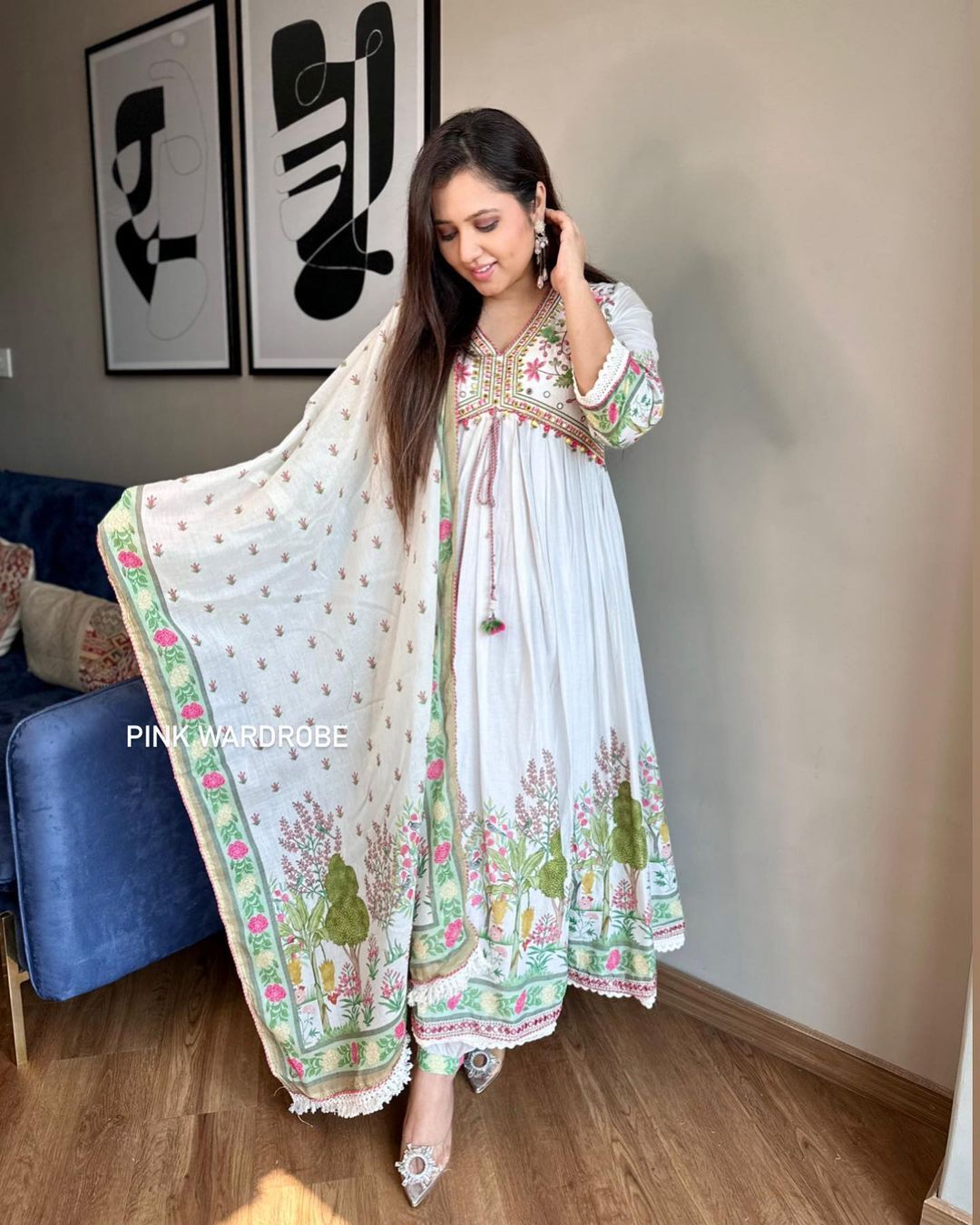 Exquisite Alia Cut Suit Set Exquisite Alia Cut Suit Set
