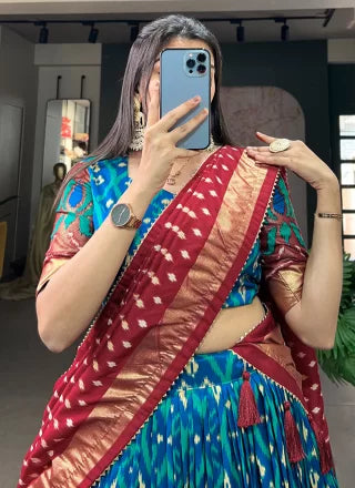 फ़िरोज़ी टसर सिल्क ए-लाइन लहंगा चोली