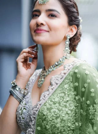 ग्रीन नेट ए - लाइन लेहेंगा चोली डायमंड, कढ़ाई और सेक्विन वर्क के साथ