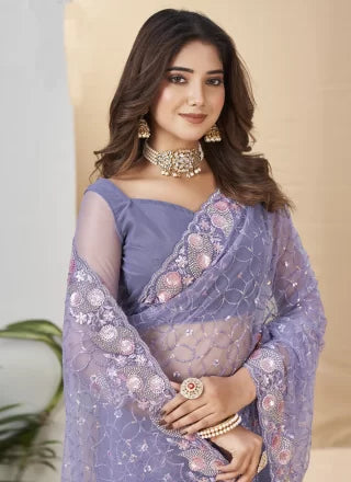 प्रशंसनीय लैवेंडर फैंसी फैब्रिक ट्रेंडी साड़ी