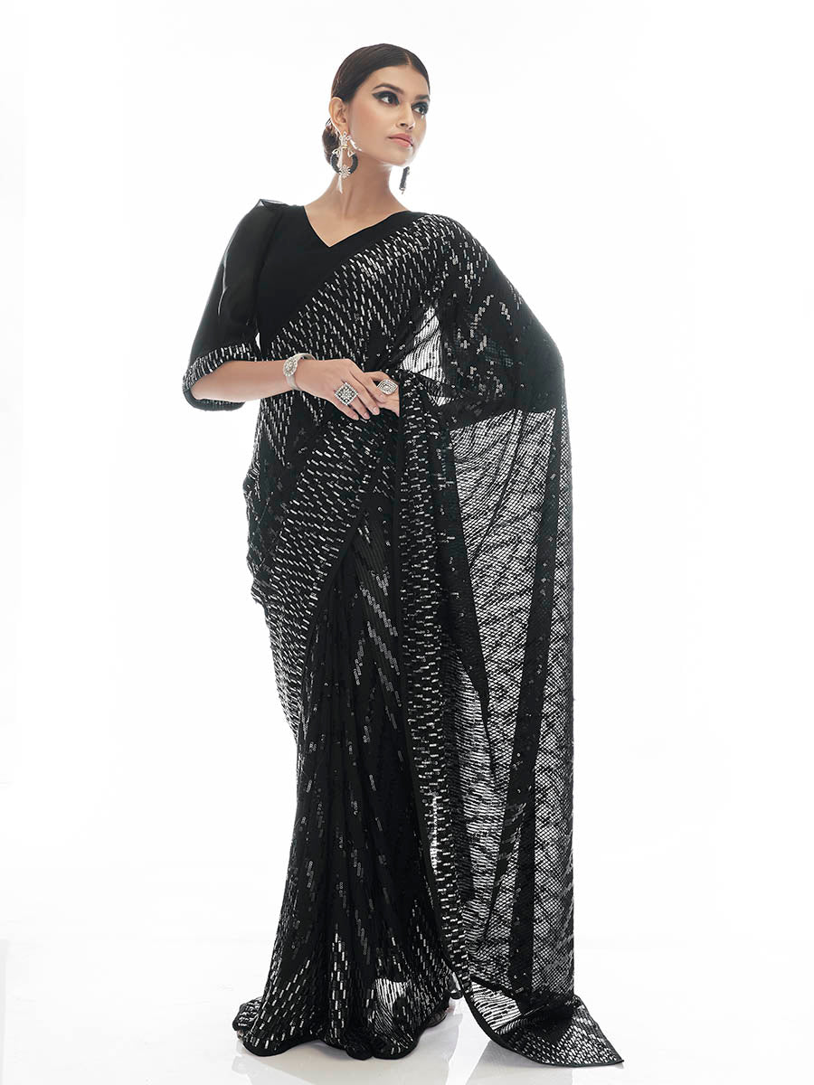 ब्लैक जॉर्जेट कढ़ाई वाला डिज़ाइनर लहंगा
