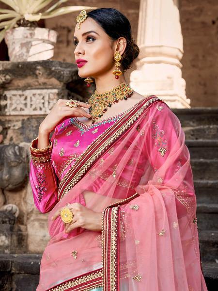 आसमानी नीला कढ़ाई वाला लहंगा