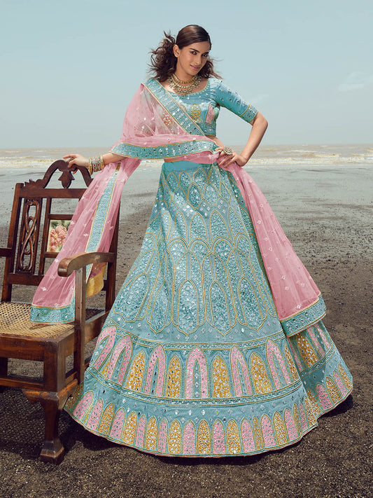 फ़िरोज़ी ऑर्गेंजा कढ़ाई वाला डिज़ाइनर लहंगा चोली