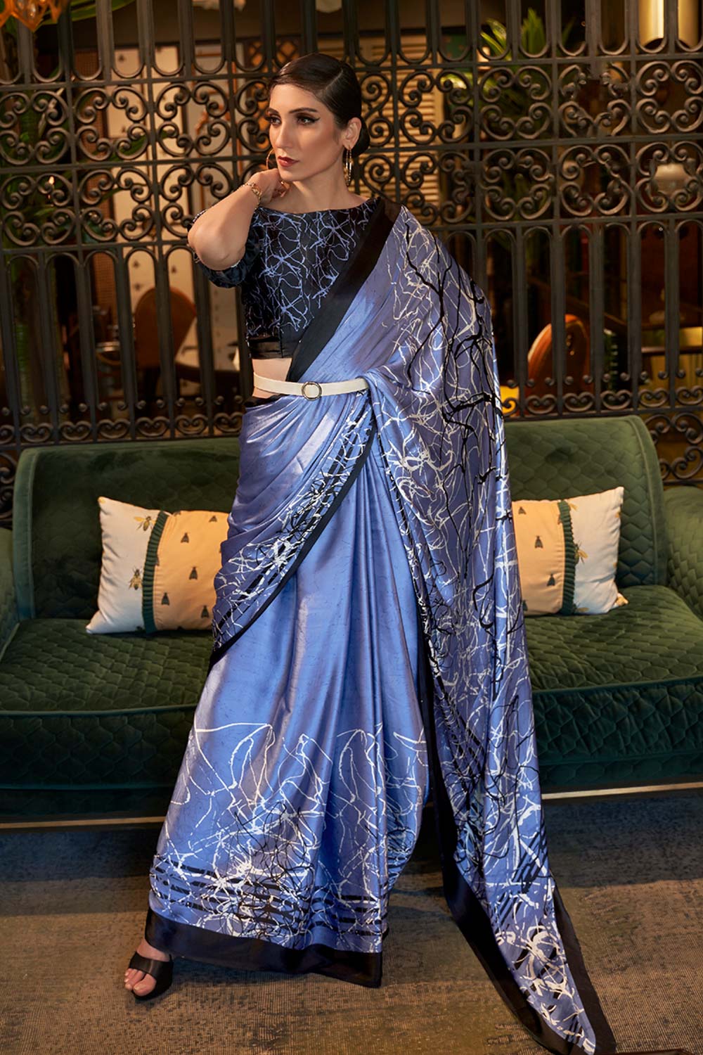 Kalizey Blue Abstract Printed Satin Saree