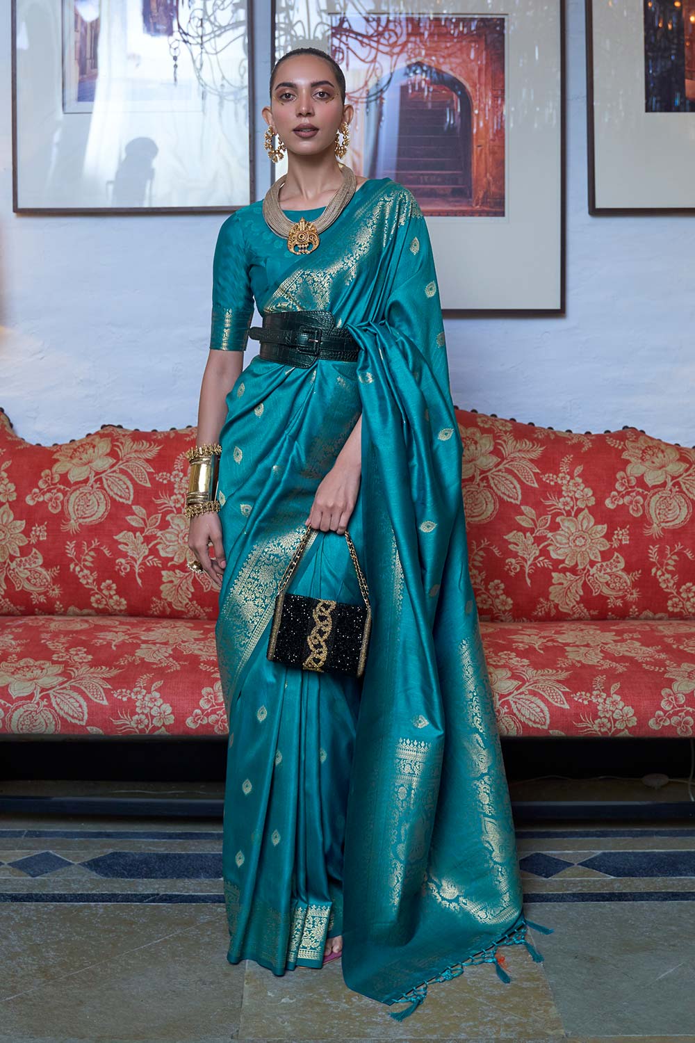 कन्याथा फ़िरोज़ा मॉस बुनाई कला रेशम साड़ी