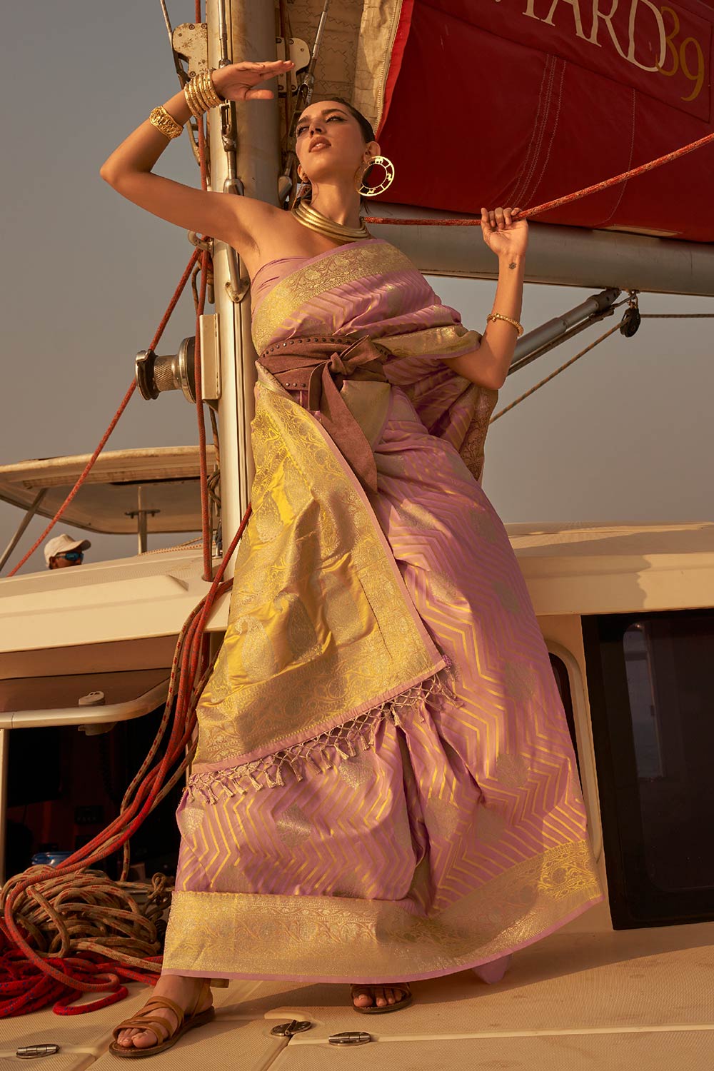 लैवेंडर साटन नायलॉन दो टोन बुनाई साड़ी