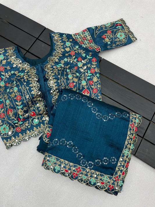 हैवी डिज़ाइनर विचित्रा सिल्क साड़ी