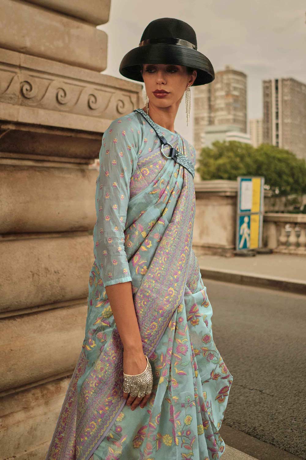 कासिया सिल्क पिंक फ्लोरल वन मिनट साड़ी