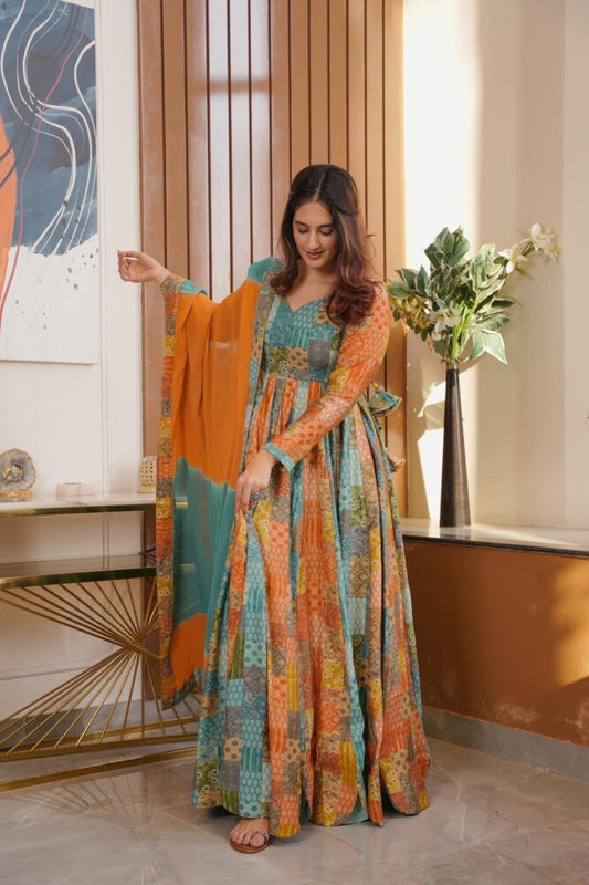 सुंदर प्रिंटेड जॉर्जेट वर्क गाउन