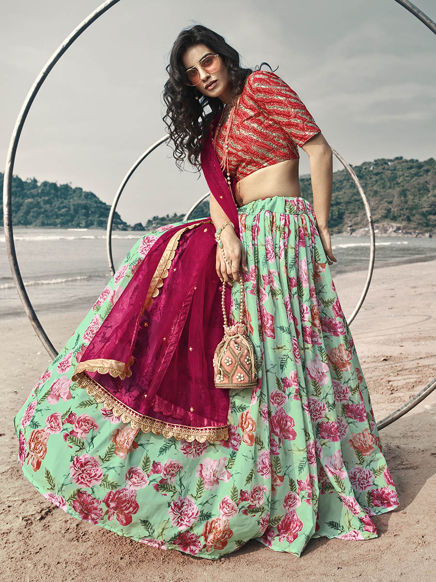 स्काई ब्लू आर्ट सिल्क प्रिंटेड और कढ़ाई वाला लहंगा