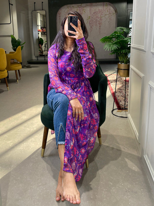 पर्पल कलर फ्लोरल प्रिंटेड जॉर्जेट मटीरियल नायरा कट कुर्ती