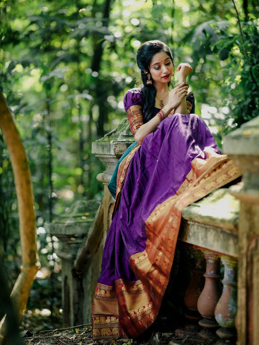 बैंगनी रंग ज़री बुनाई का काम नारायण पेट कॉटन हैदराबादी लहंगा चोली