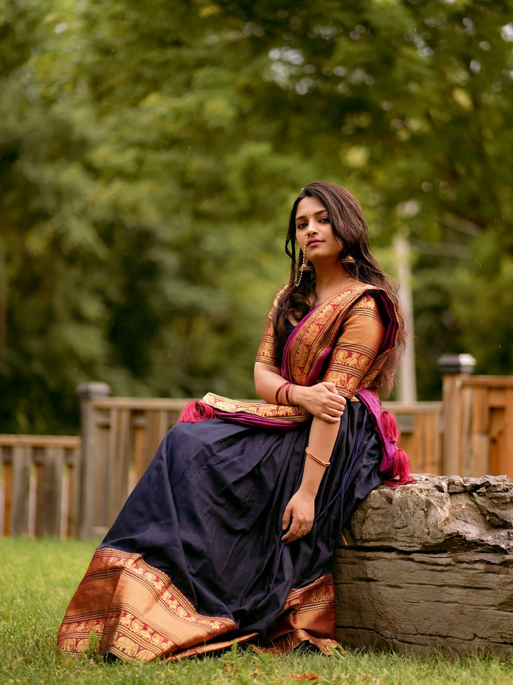 नेवी ब्लू कलर ज़री बुनाई वर्क नारायण पेट कॉटन हाफ साड़ी लहंगा चोली