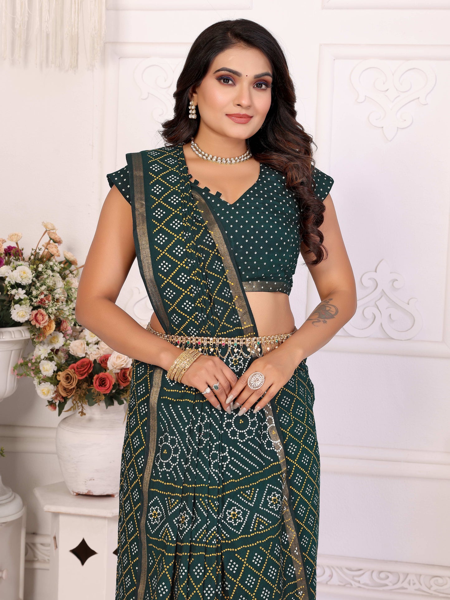 हरी अम्बा शुद्ध पटोला और बंधेज पैटर्न नरम सूती हल्के वजन की साड़ी