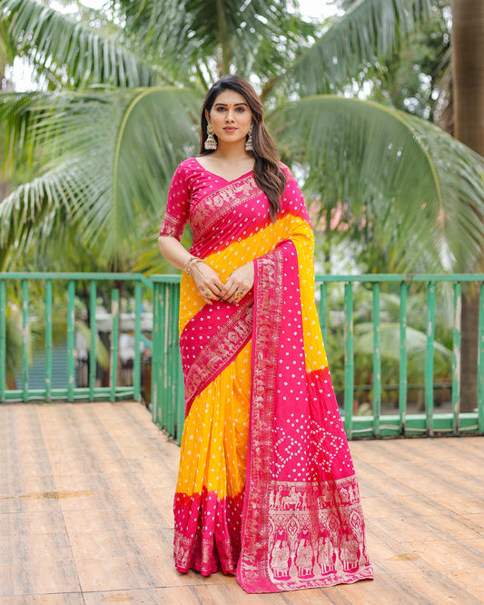 ज़री बुनाई रिच टिश्यू पल्लू के साथ पीली वामिका बंधेज सिल्क साड़ी