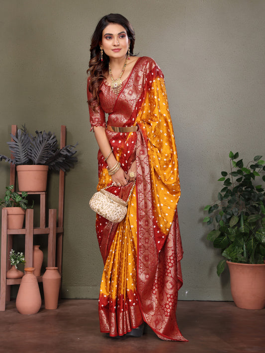 ज़री बुनाई बॉर्डर के साथ पीली सत्यवती बंधेज साटन सिल्क साड़ी