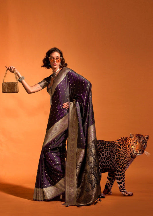 इट्स ए मैटर ऑफ सिल्क (लैविश पर्पल)