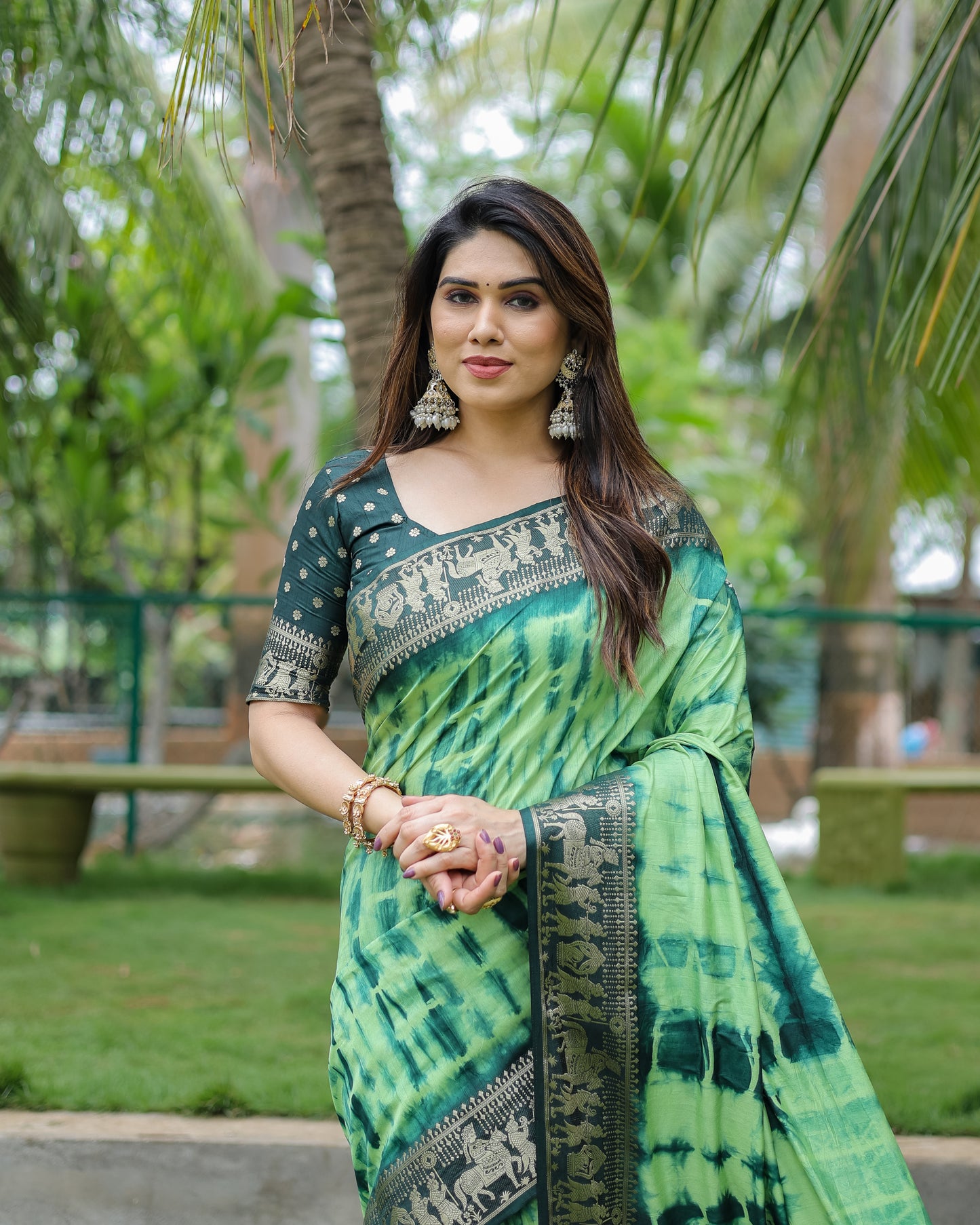 Green Color Premium And High Quality,Comfortable Sibori Work With Soft Dola Silk Saree