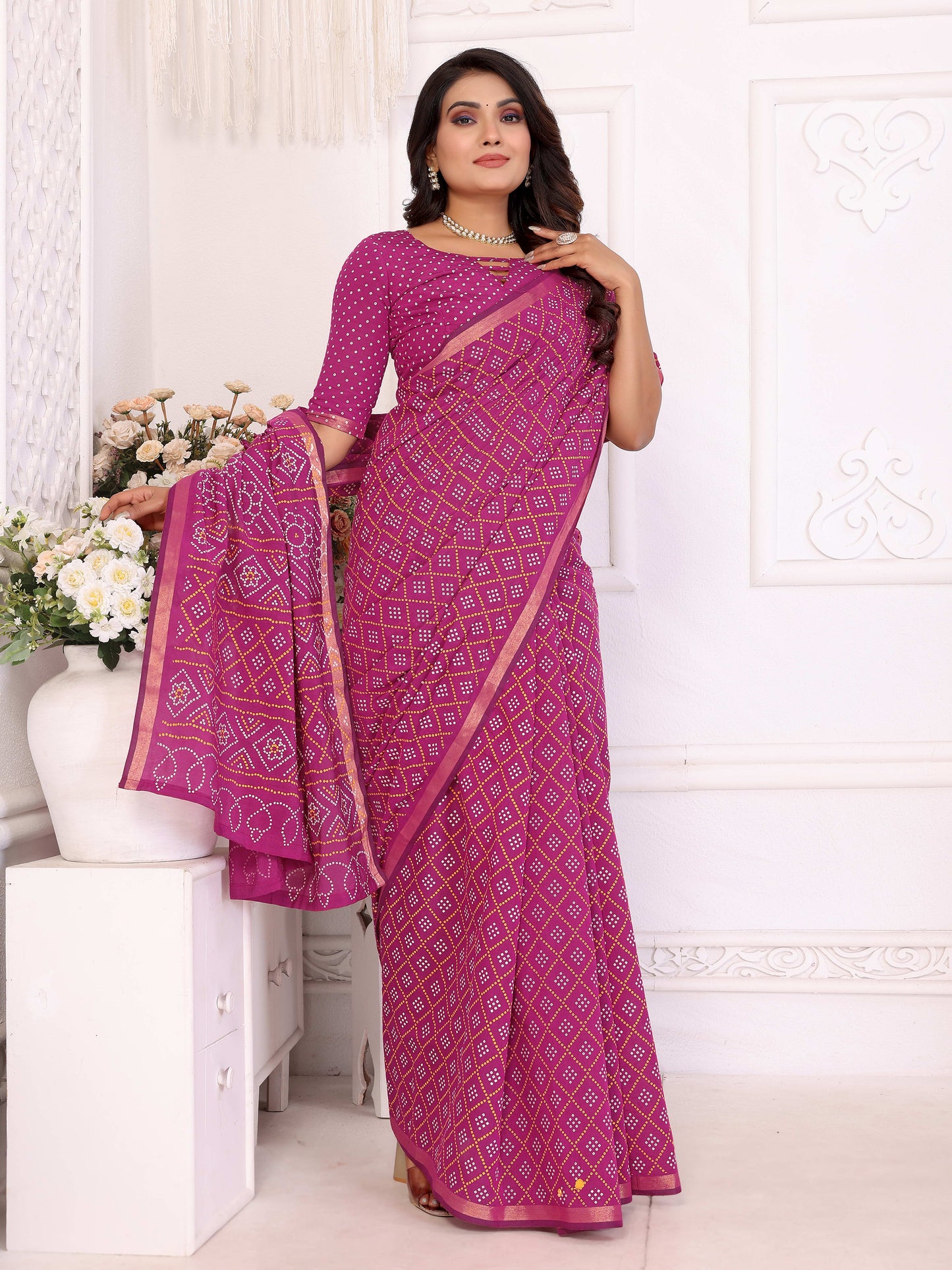 गुलाबी अंबा शुद्ध पटोला और बंधेज पैटर्न मुलायम सूती हल्के वजन की साड़ी